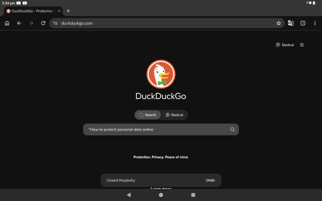 DuckDuckGo AI private chat interface
 
